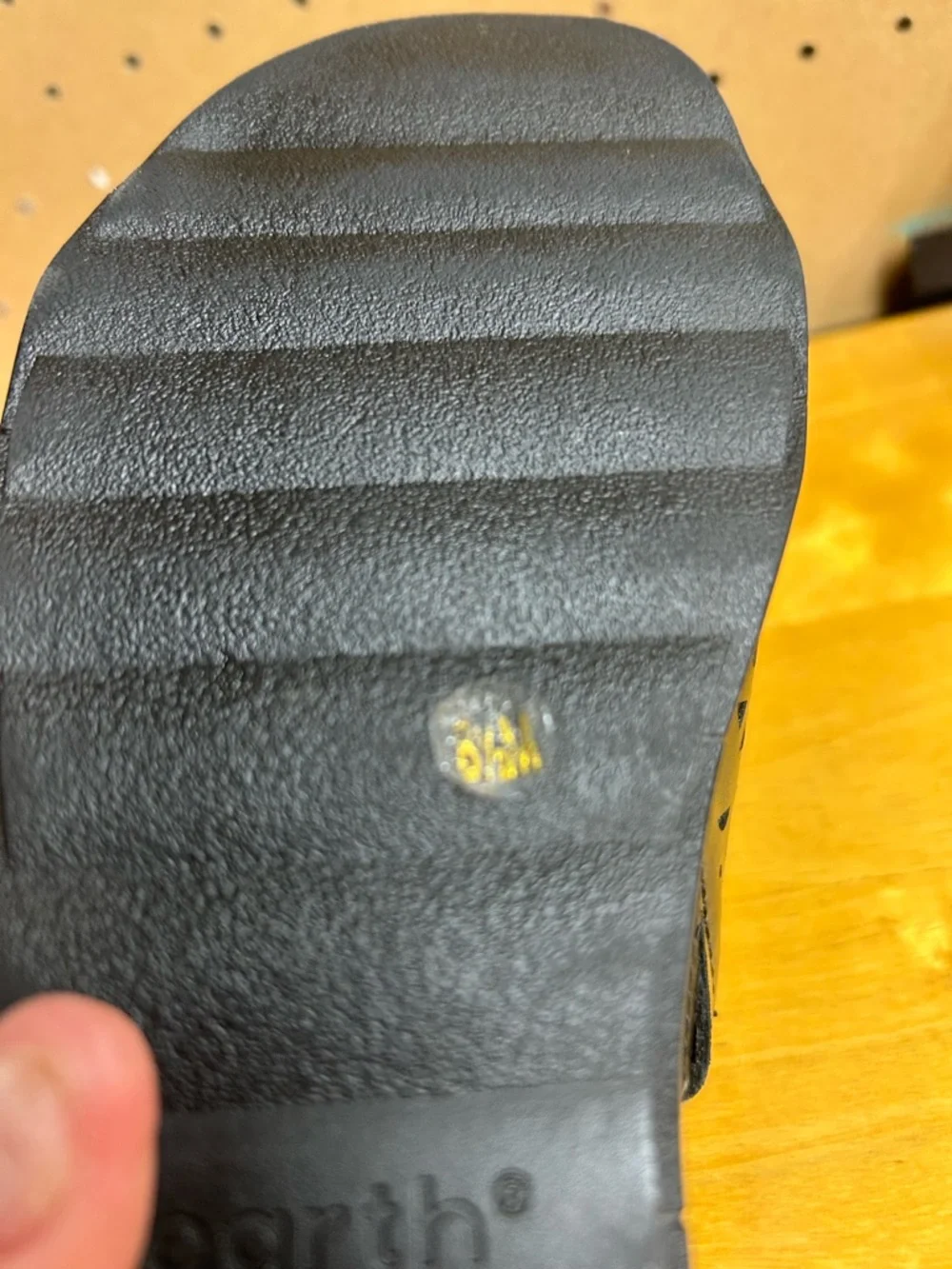 Earth Wendy Wedge, Black Perforated Cork Wedge Slide, Black, 8.5 M - Picture 4 of 5